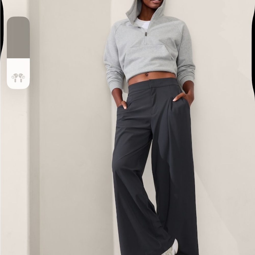 ATHLETA Brooklyn Heights High Rise Pleated Wide Leg Pant 8| Black
